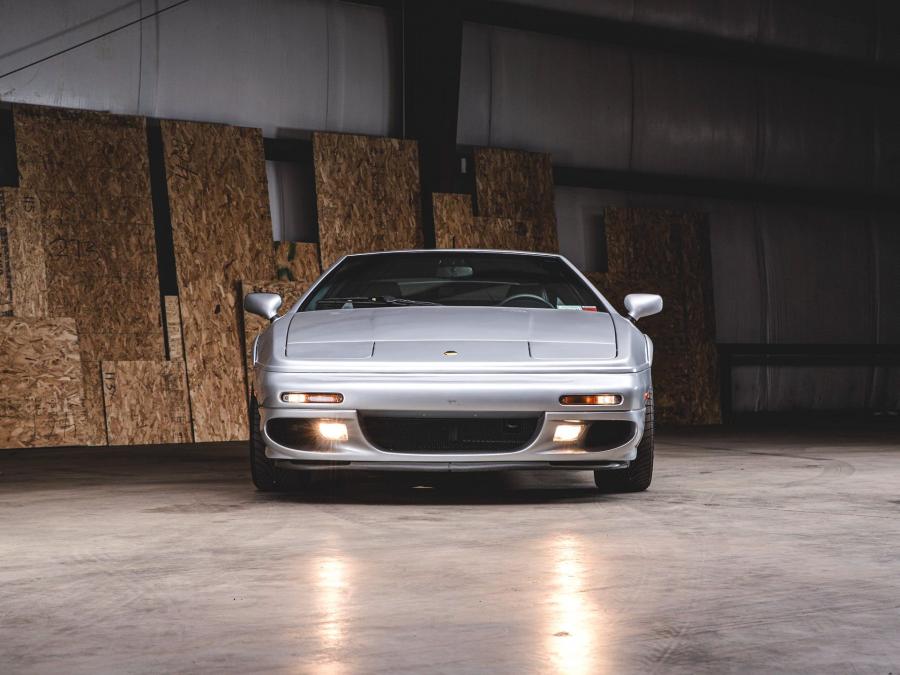 Lotus Esprit V8 SE 2001 года  (фото 9 из 66)
